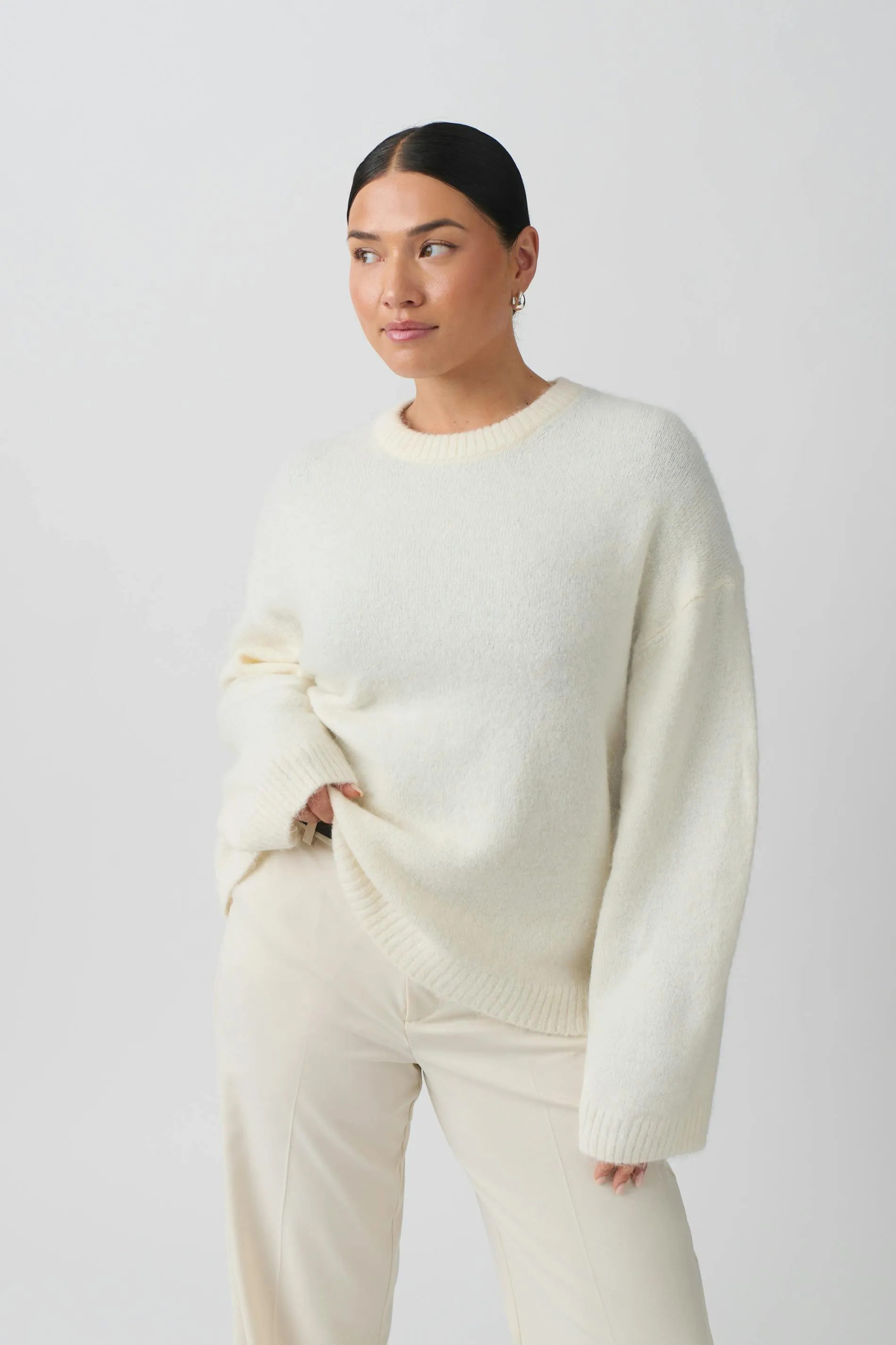 Crew neck knitted sweater