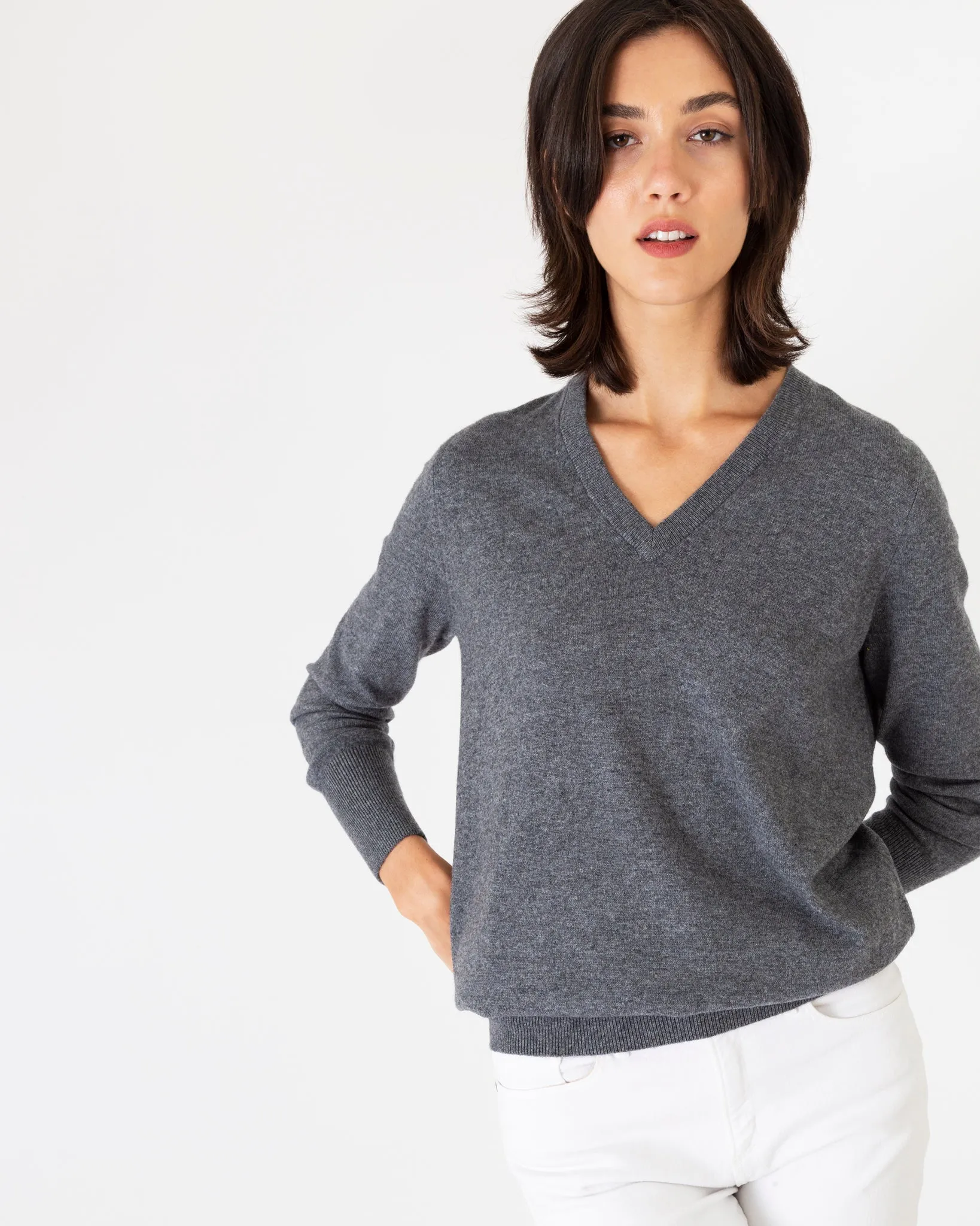 Cydney Boyfriend V-Neck Sweater in Heather Grey Cashmere