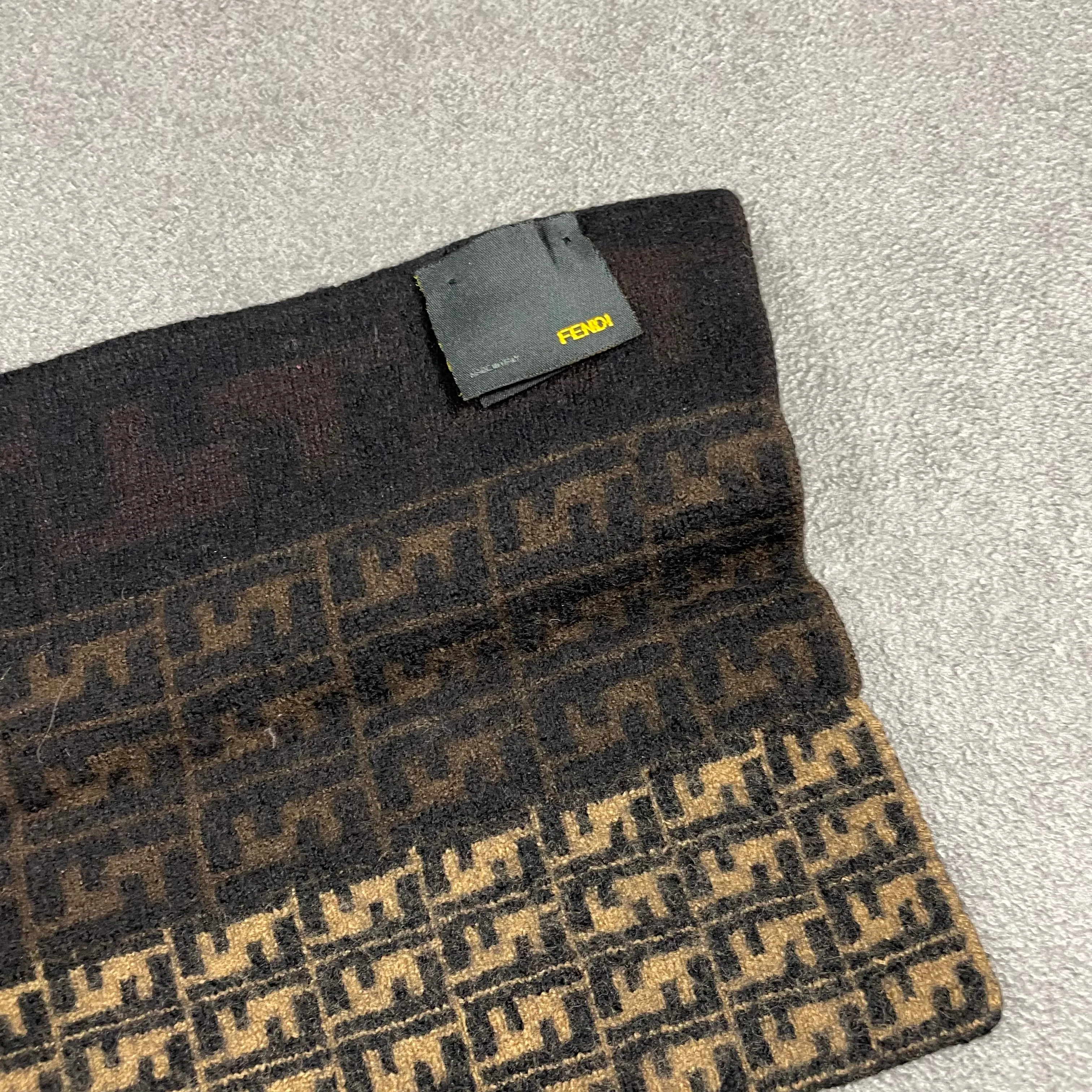 Fendi vintage Scarf