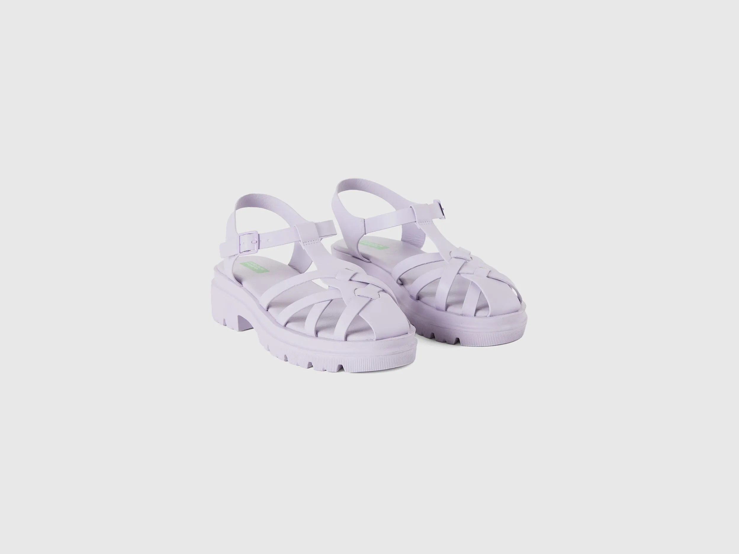 Lilac sandals with crisscrossed bands - Lilac | Benetton