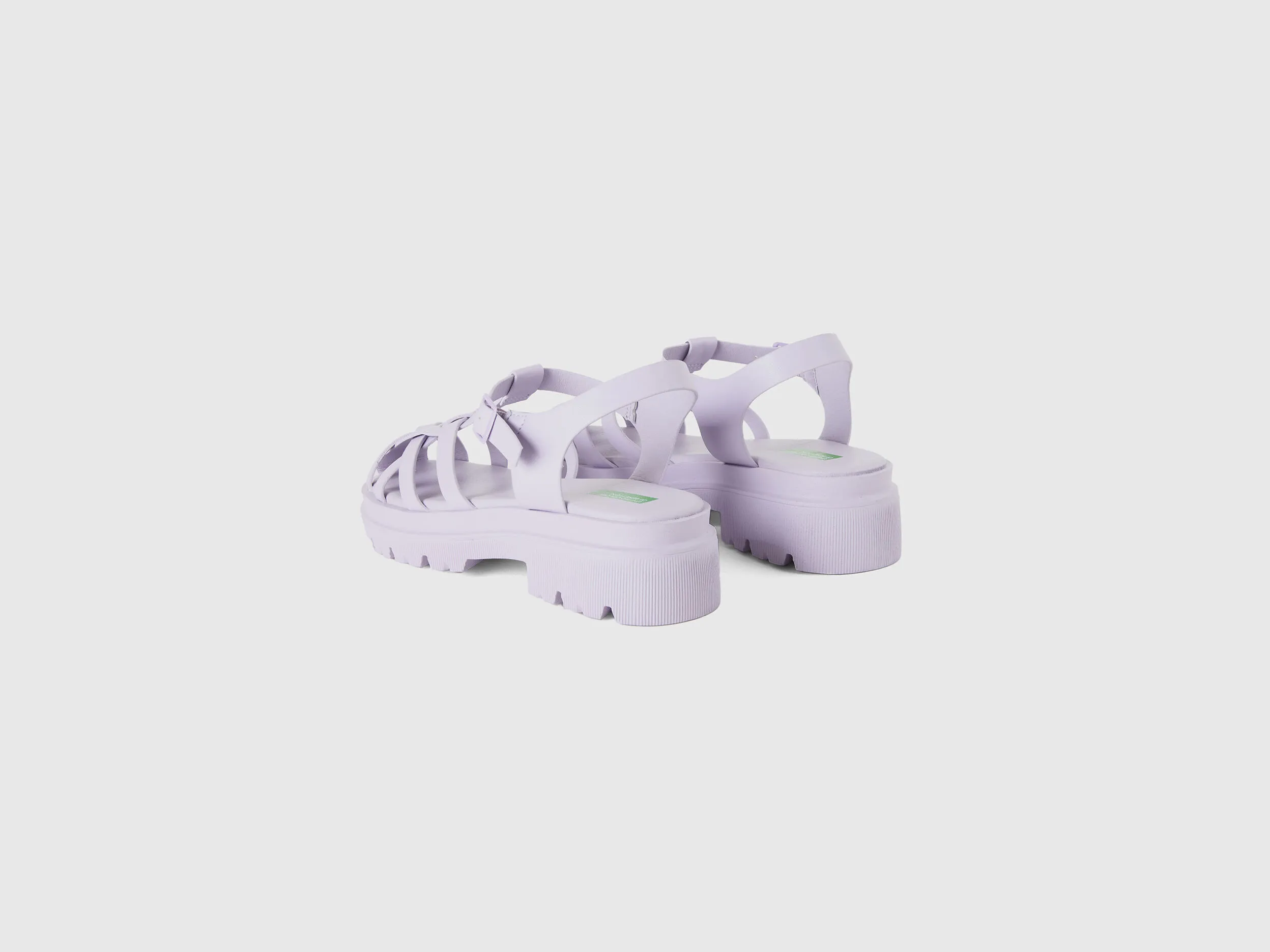 Lilac sandals with crisscrossed bands - Lilac | Benetton