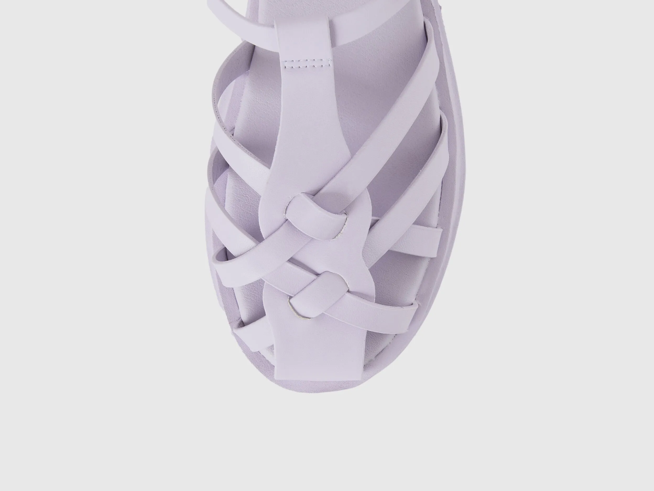 Lilac sandals with crisscrossed bands - Lilac | Benetton